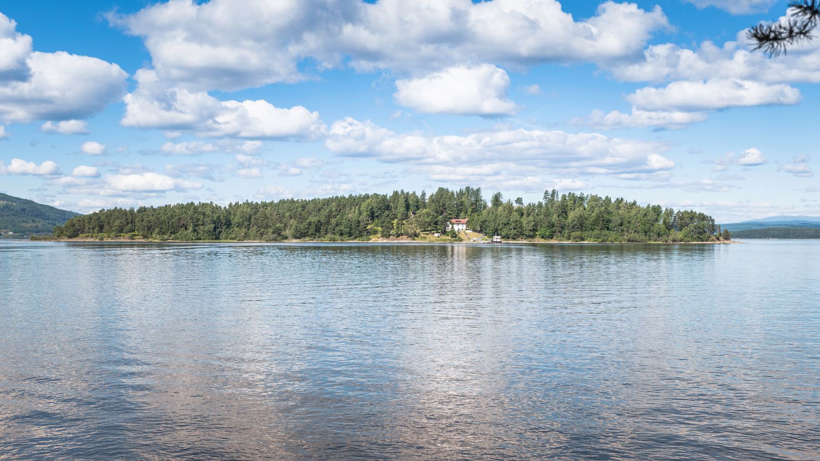 A picture of Utoya island